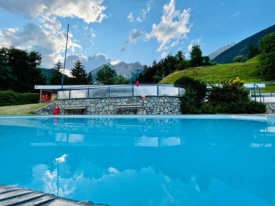 Spisshof Hotel Grins Екстериор снимка