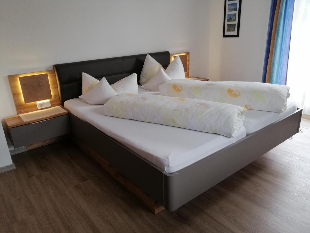 Spisshof Hotel Grins Екстериор снимка