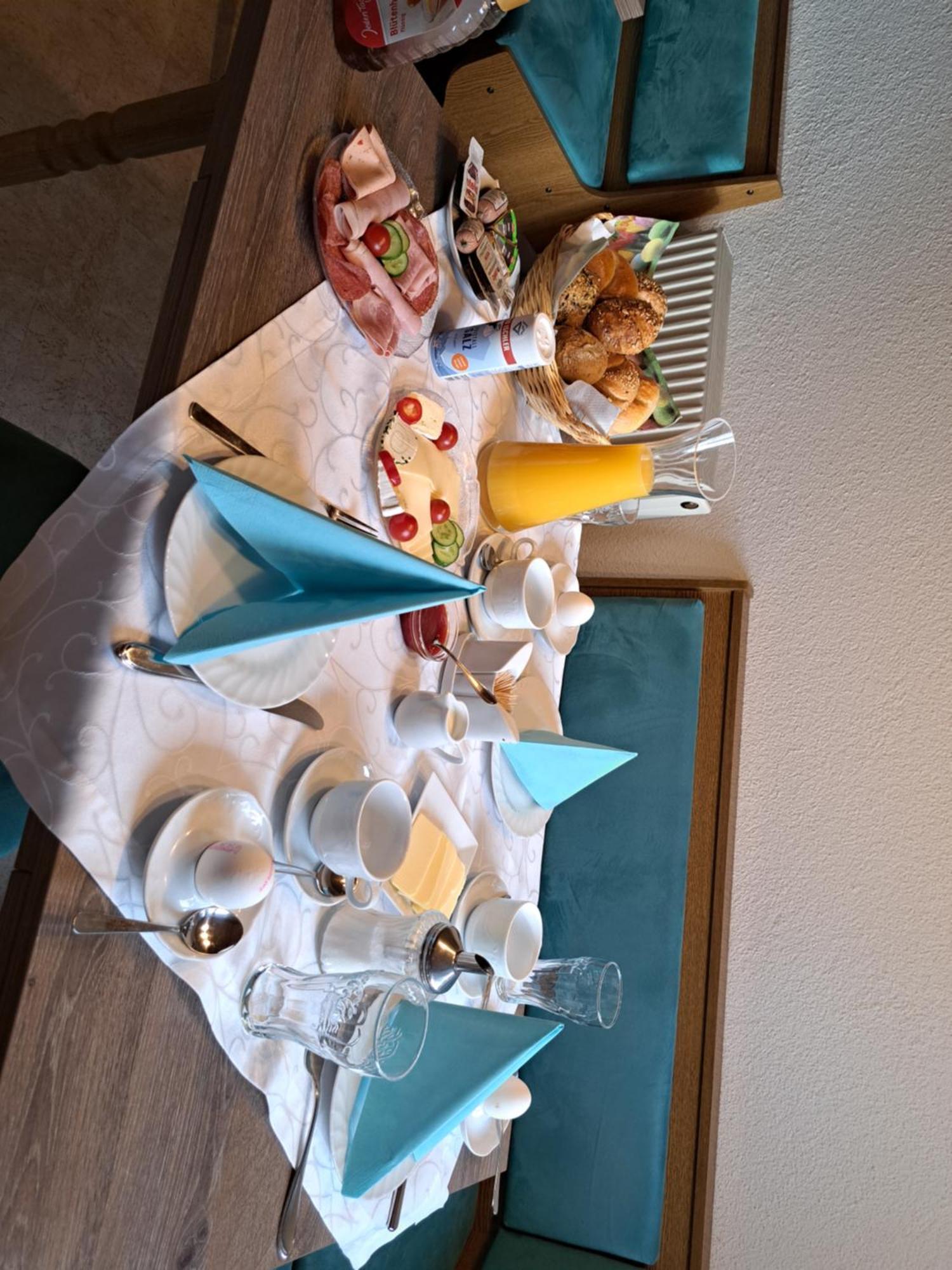Spisshof Hotel Grins Екстериор снимка